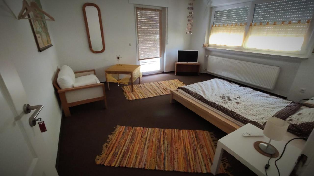 Monteur Unterkunft Gaestewohnung Ferienwohnung - Haus Huth Freigericht 外观 照片