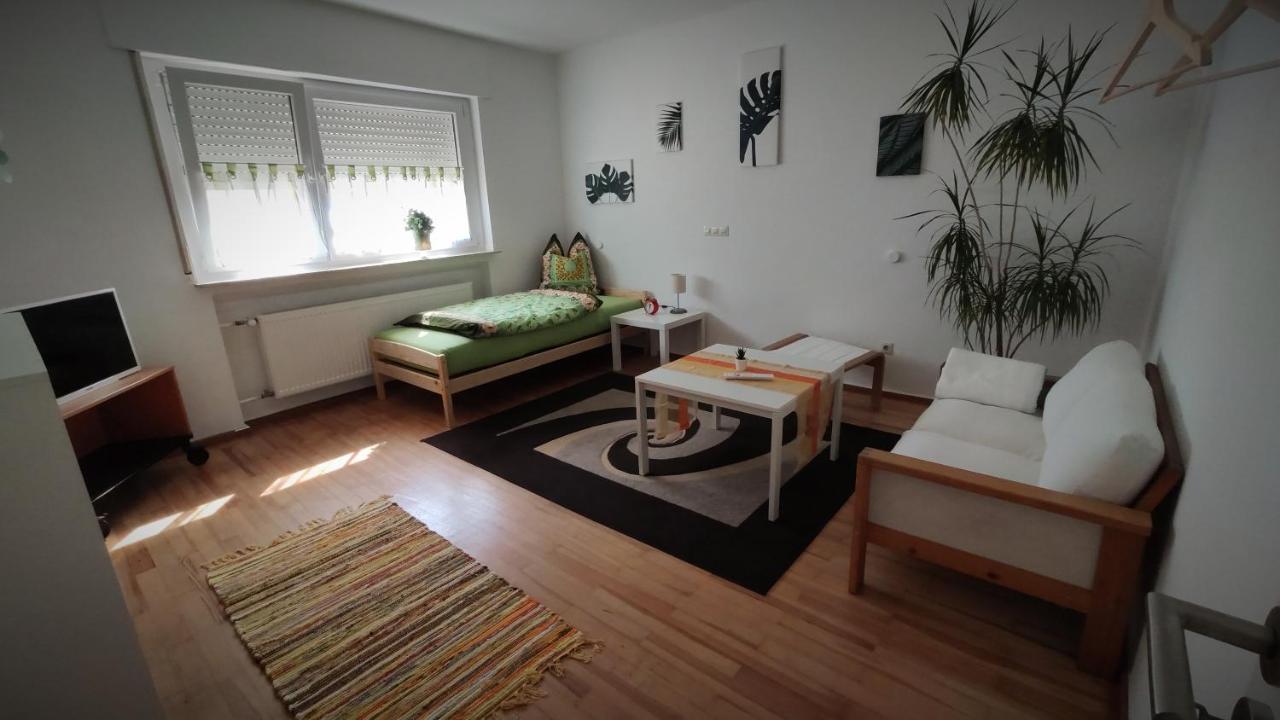 Monteur Unterkunft Gaestewohnung Ferienwohnung - Haus Huth Freigericht 外观 照片